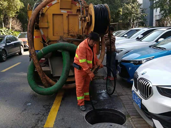 沙湖原种场排污管道清淤